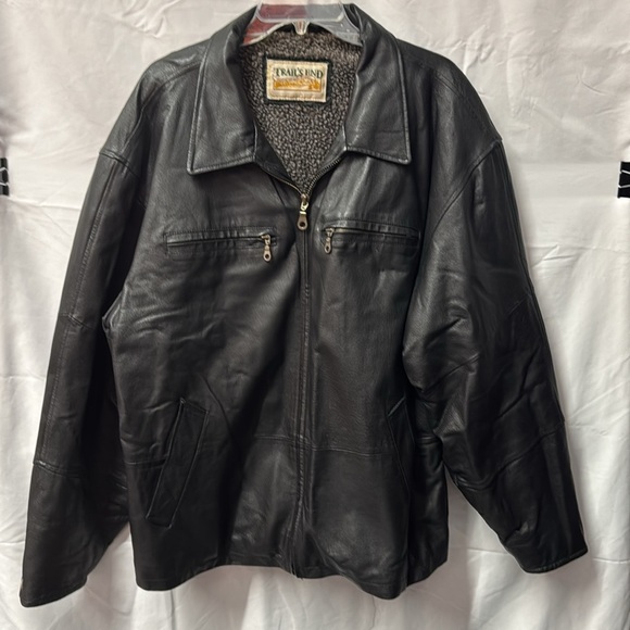 Trails and men’s heavy fully lined black leather jacket - Picture 12 of 12